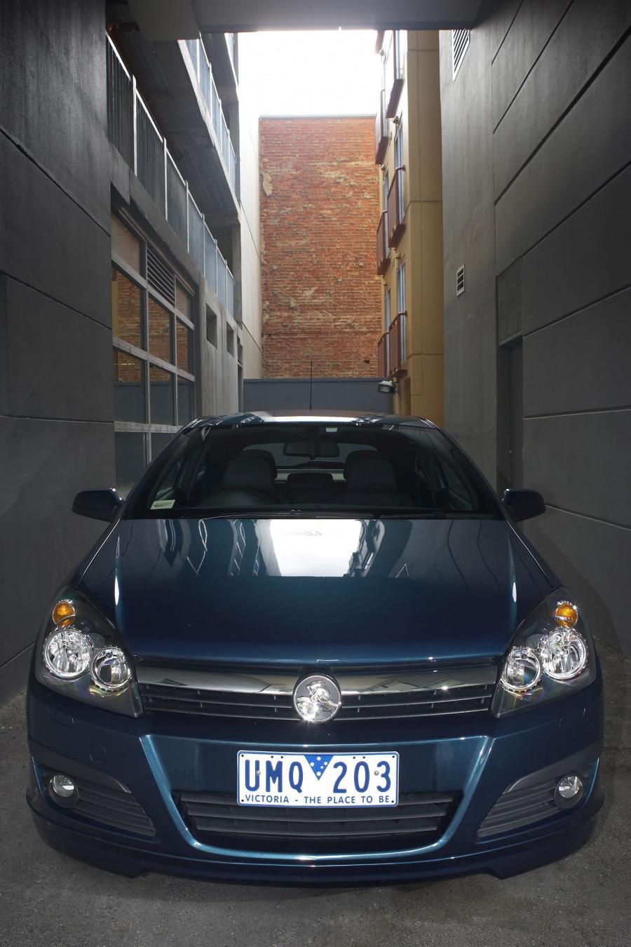  Holden Astra 3-Door Coupe 2007 года  (фото 29 из 32)